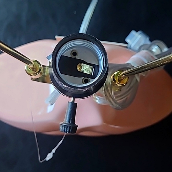 💋Lips Lamp - Picture 13 of 13